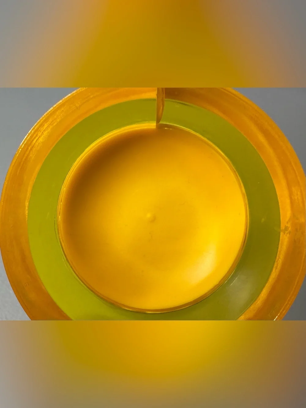 Nickelodeon SpongeBob Yellow silicone Ice Cream Scoop with Translucent Handle